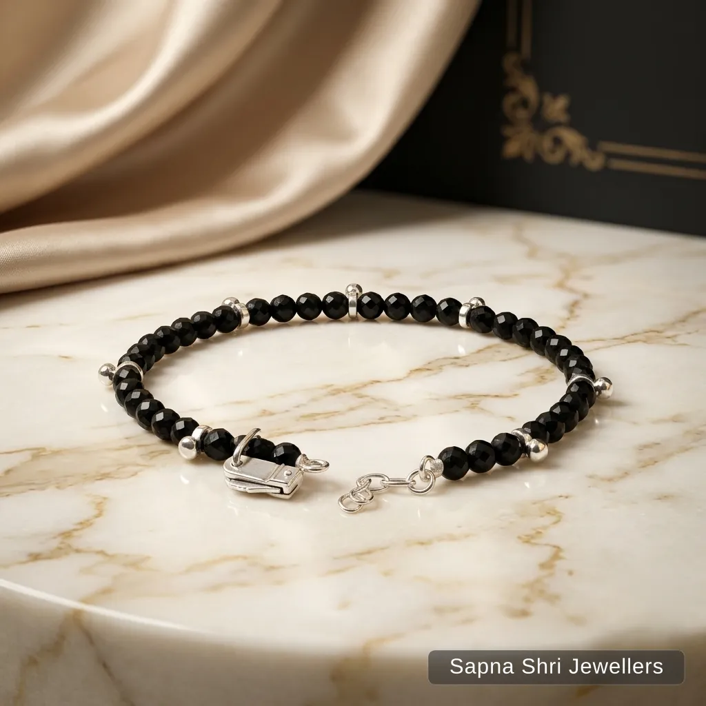 Najariya Silver Bracelet with Chaku - Image 1 of 4 Najariya Silver Bracelet with Chaku - View 1