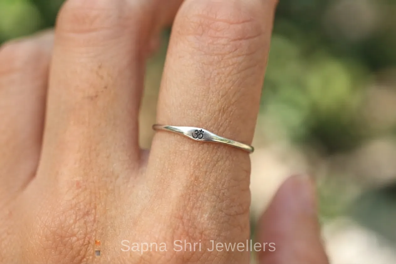 Minimalist Om Signet Ring thumbnail 3