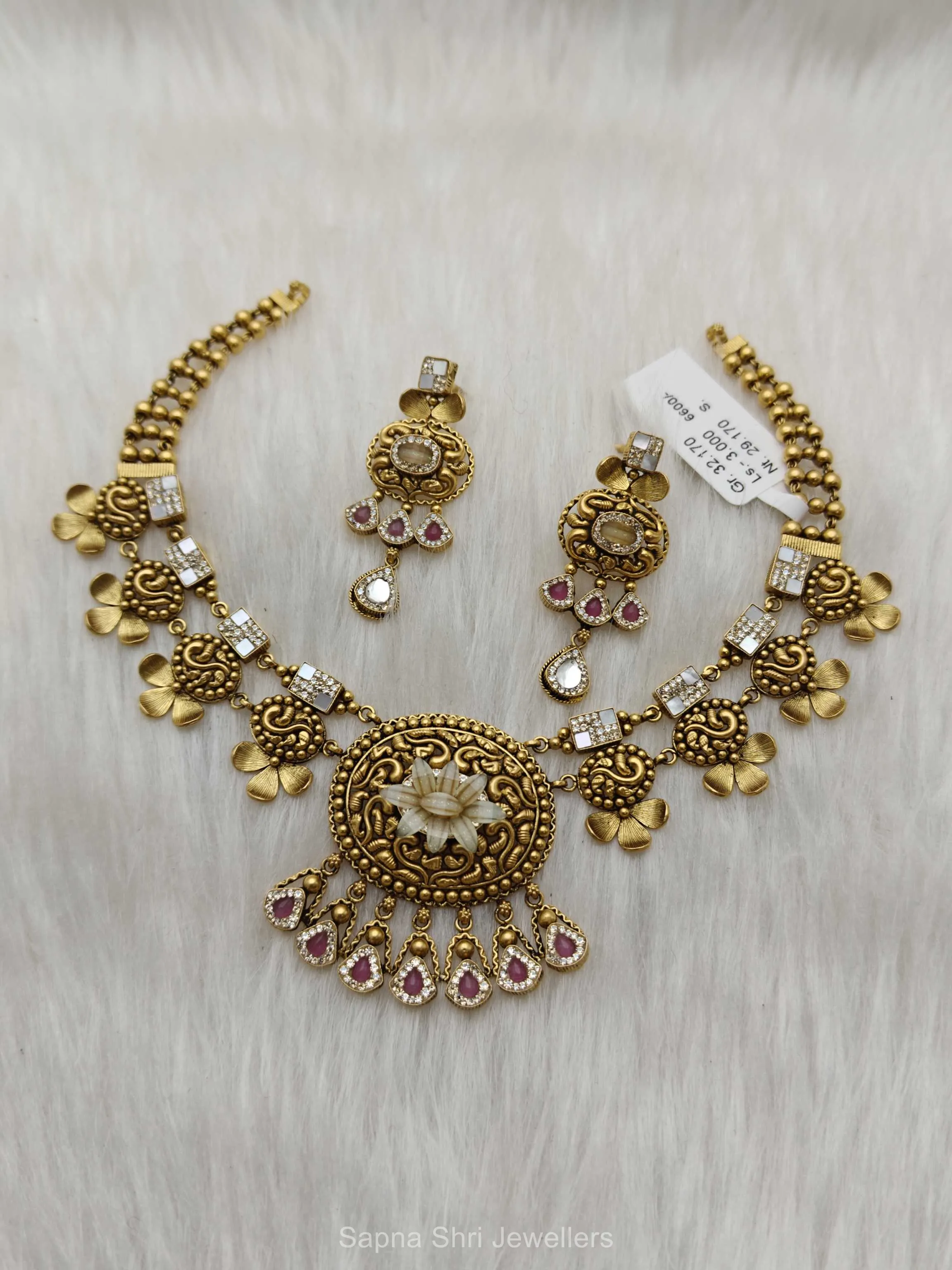 Antique Haar | एंटीक हार