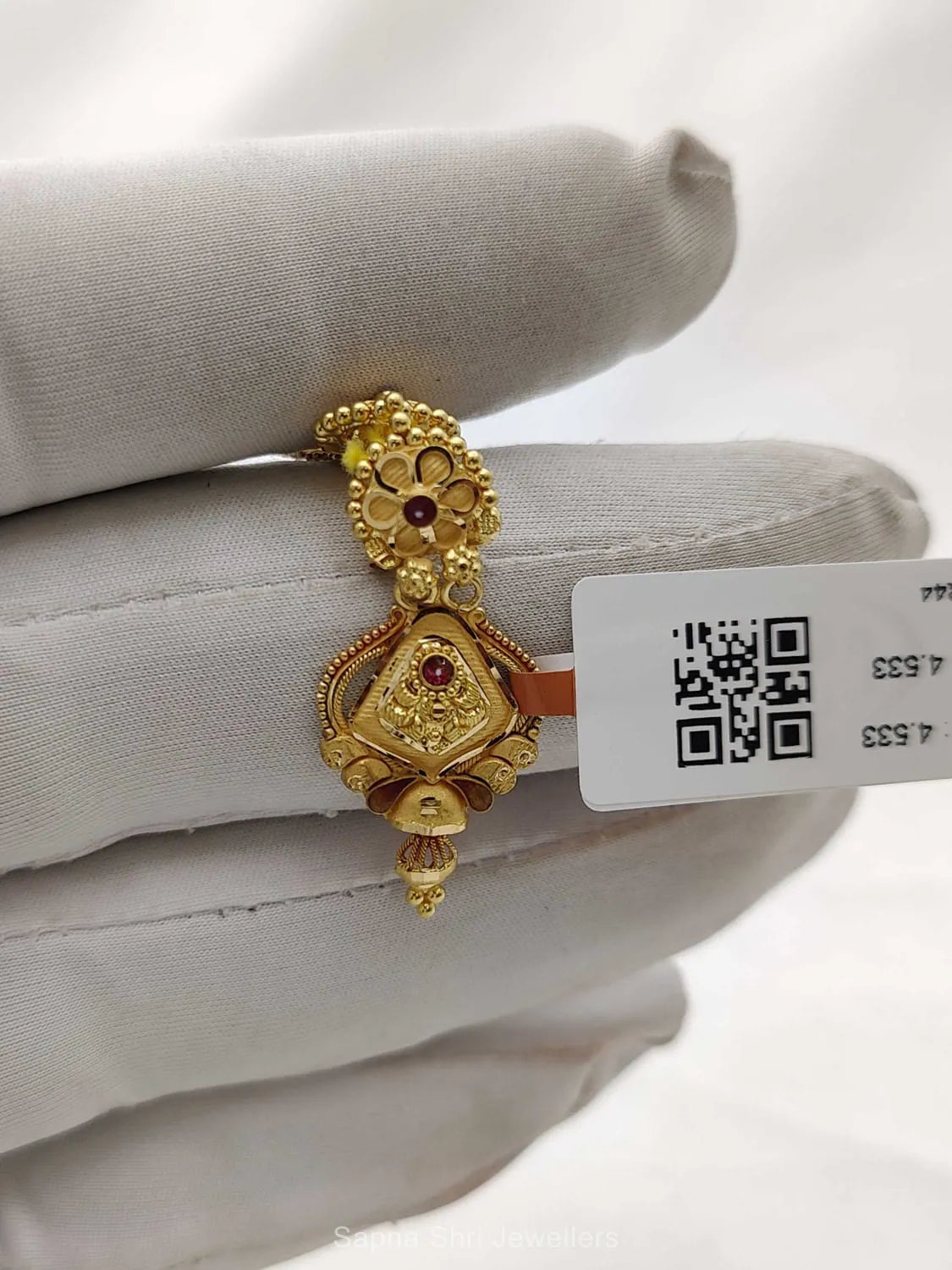 Gold Earing | ईयरिंग