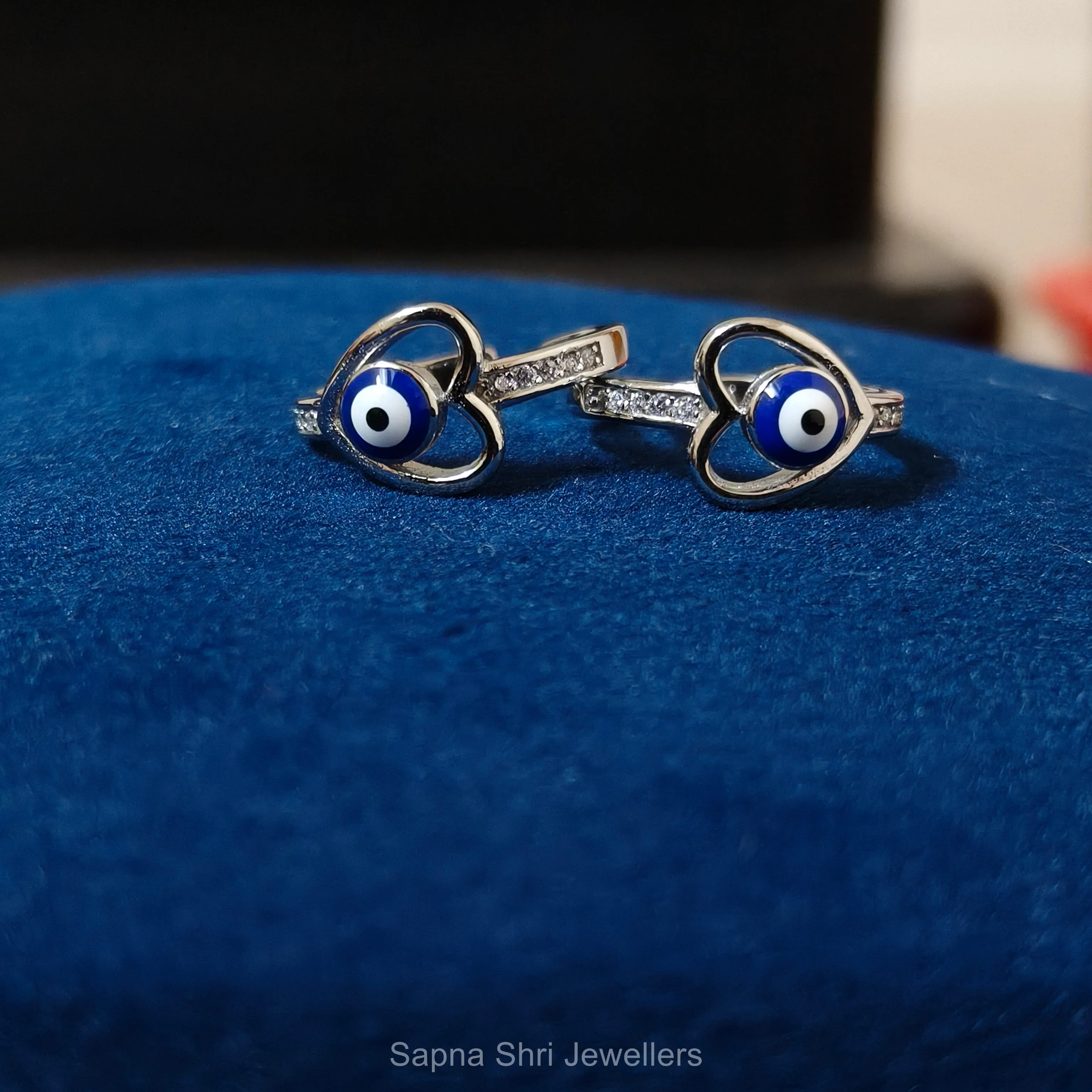 Toe ring thumbnail 3