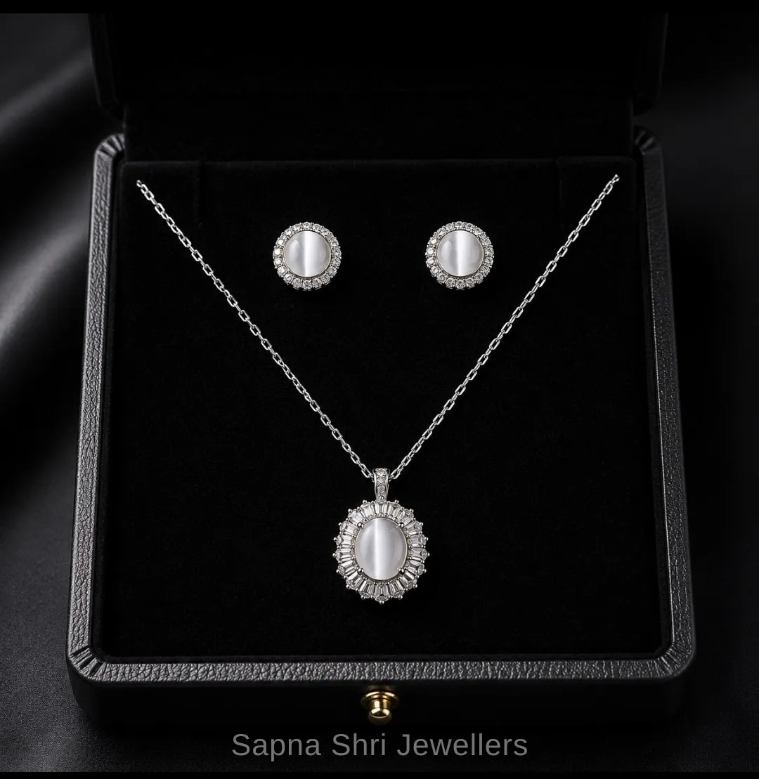 Latest Design Women's Silver Chain Pendant thumbnail 4