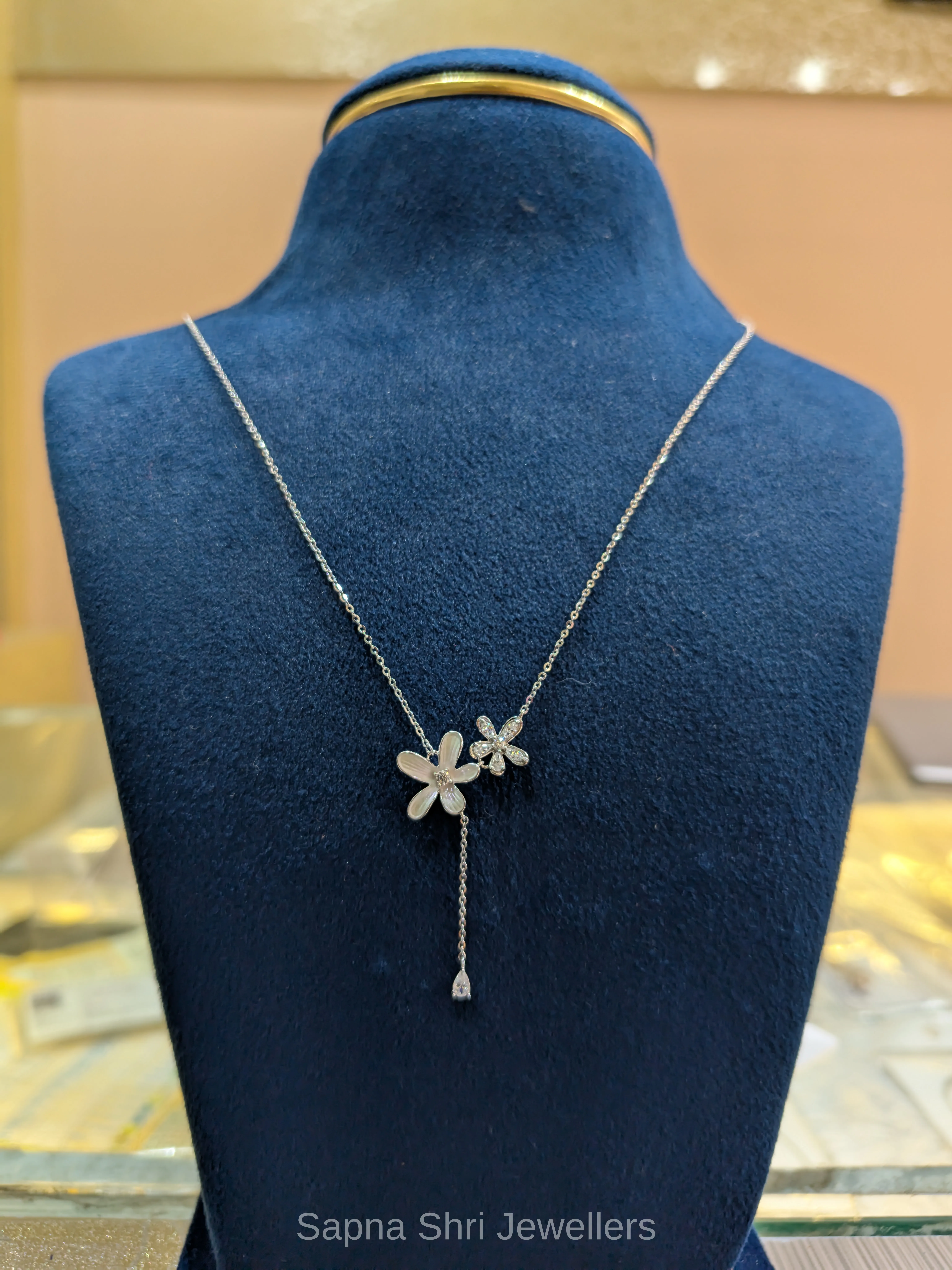 Elegant Dual Flower Silver Chain Pendant Set for Daily Wear thumbnail 4