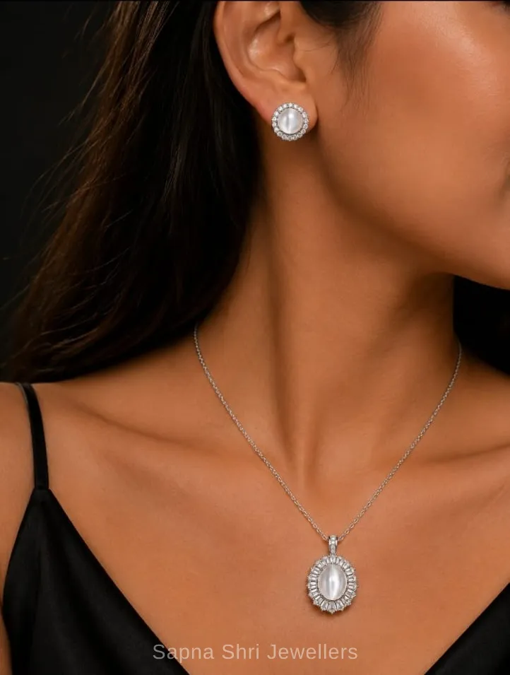 Latest Design Women's Silver Chain Pendant thumbnail 3