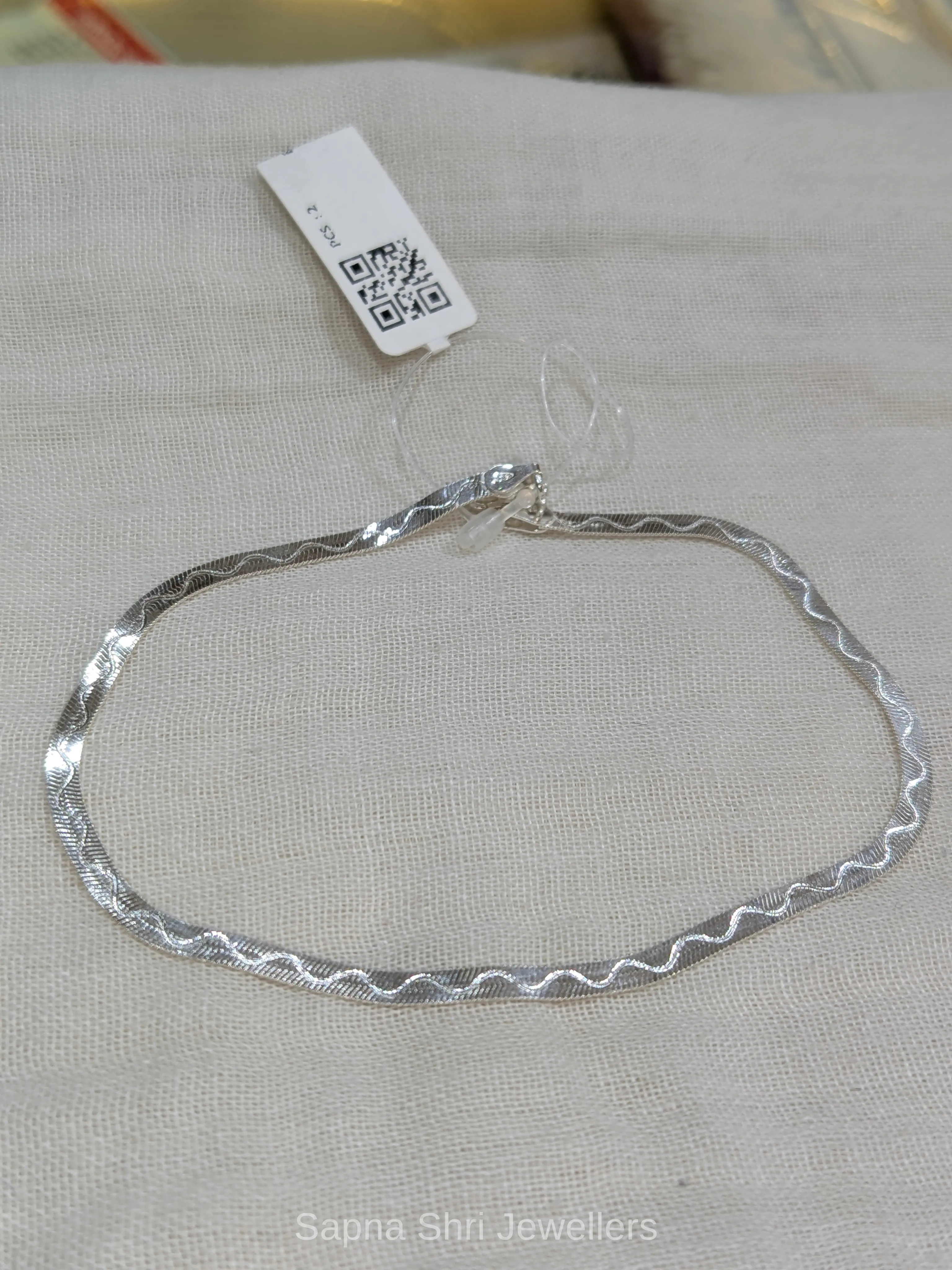 Designer Wavy Silver Payal thumbnail 2