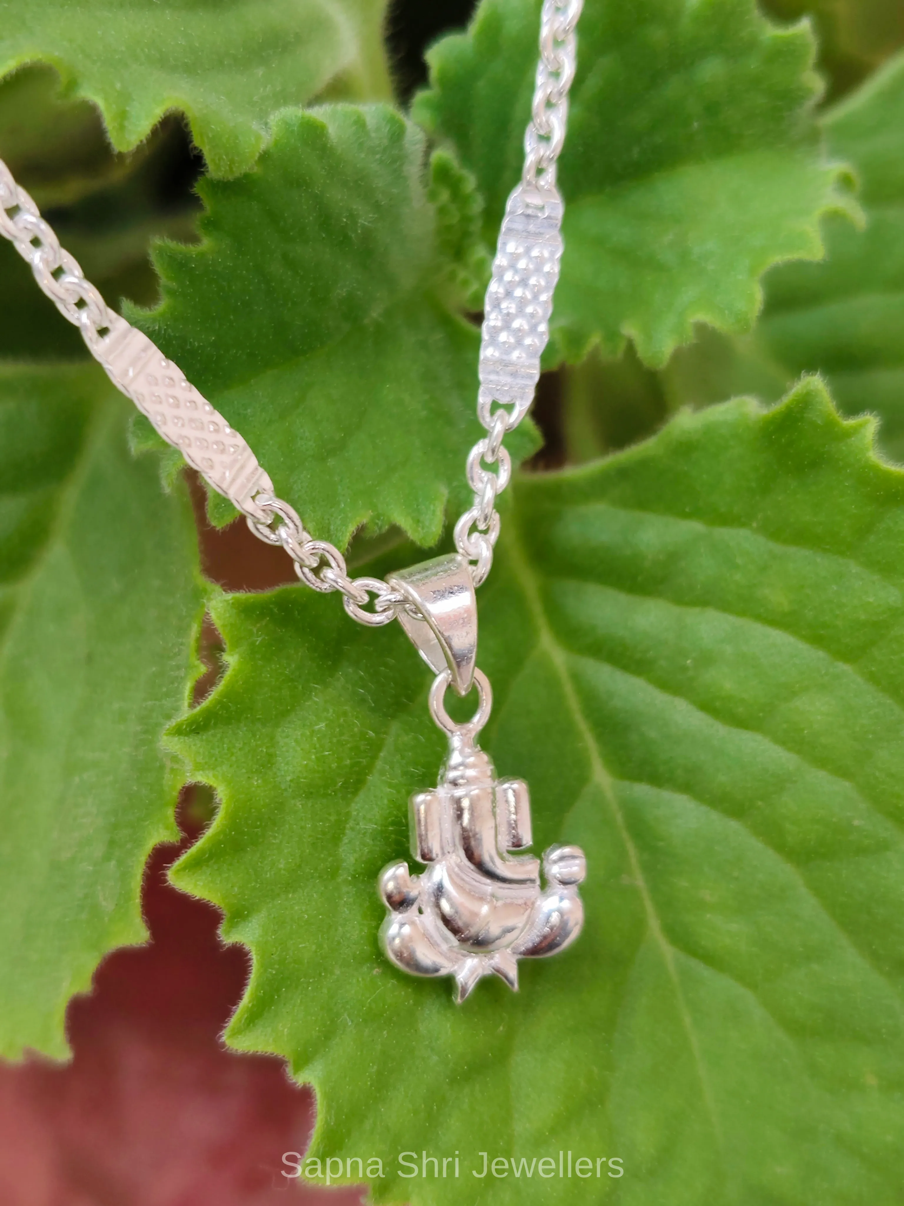 Ganesh Silver Pendant thumbnail 3