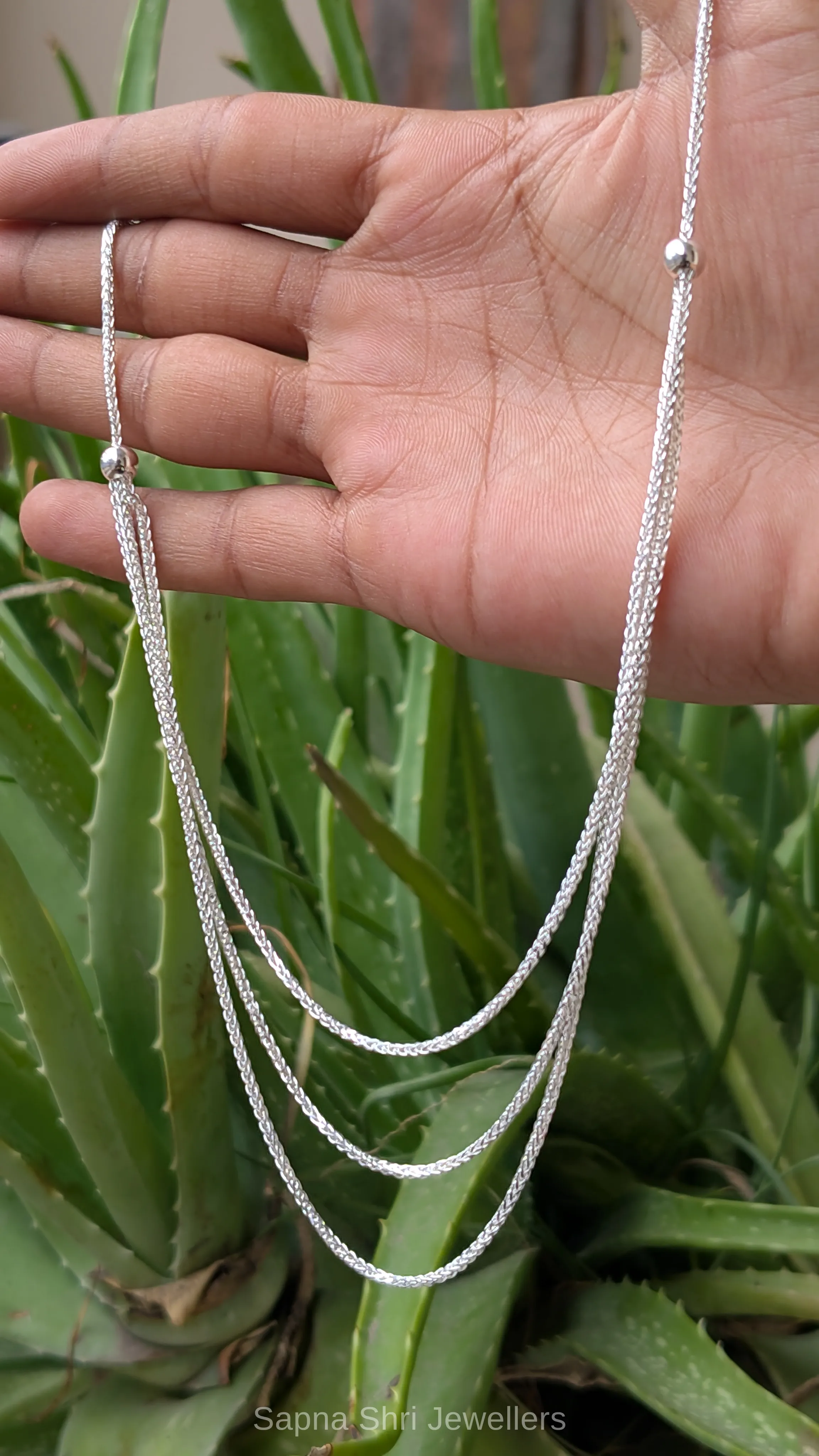 Trendy Women's Silver Chain thumbnail 3