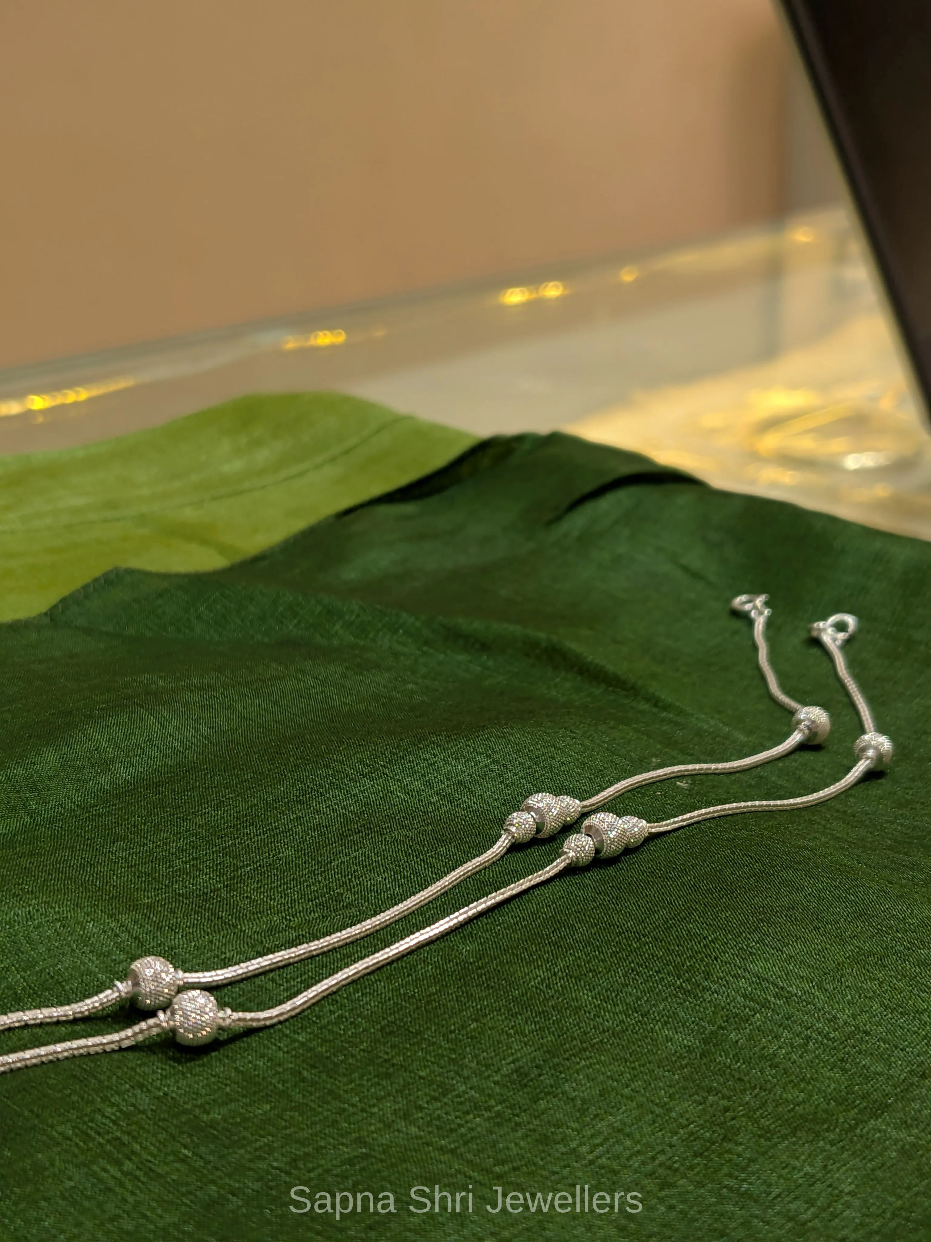Minimalist Silver Bead Payal thumbnail 2