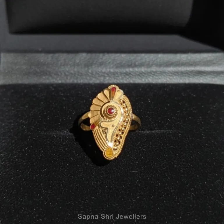 Ladies Ring thumbnail 3