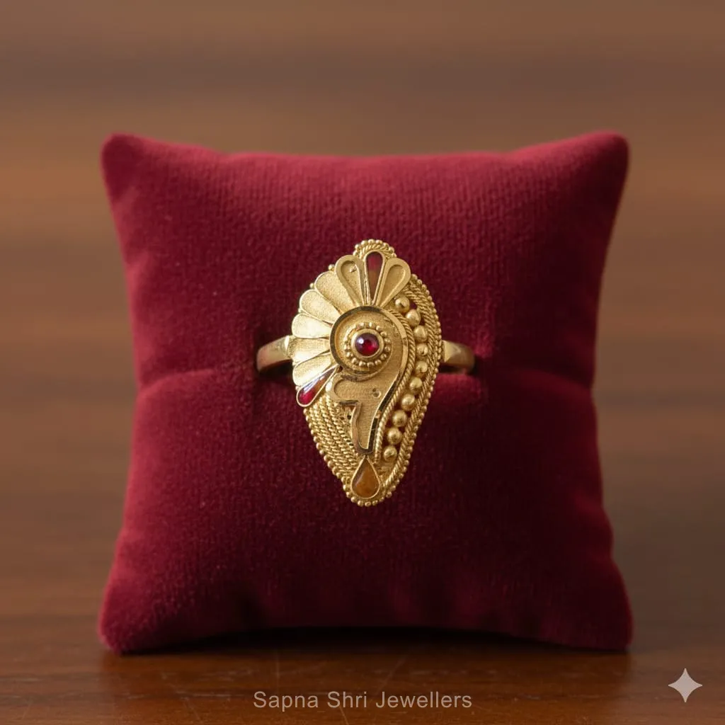 Ladies Ring thumbnail 2