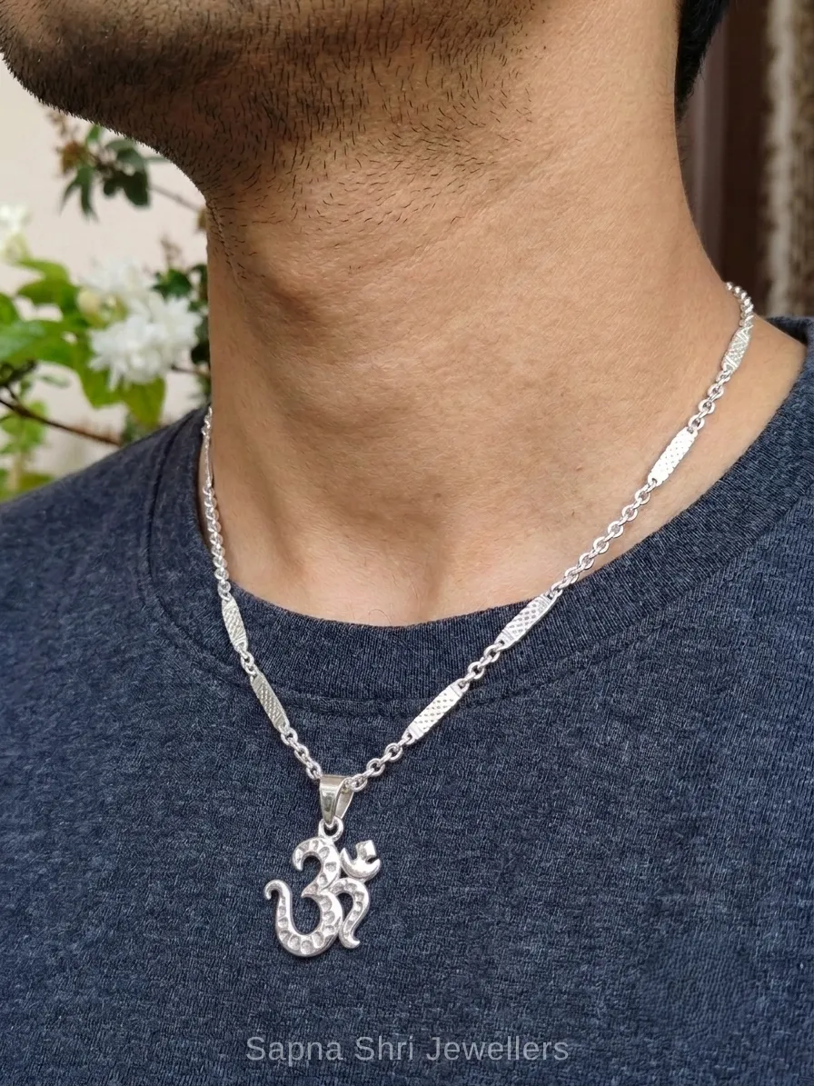 Lord Shiva Face Black Bead Silver Pendant thumbnail 2