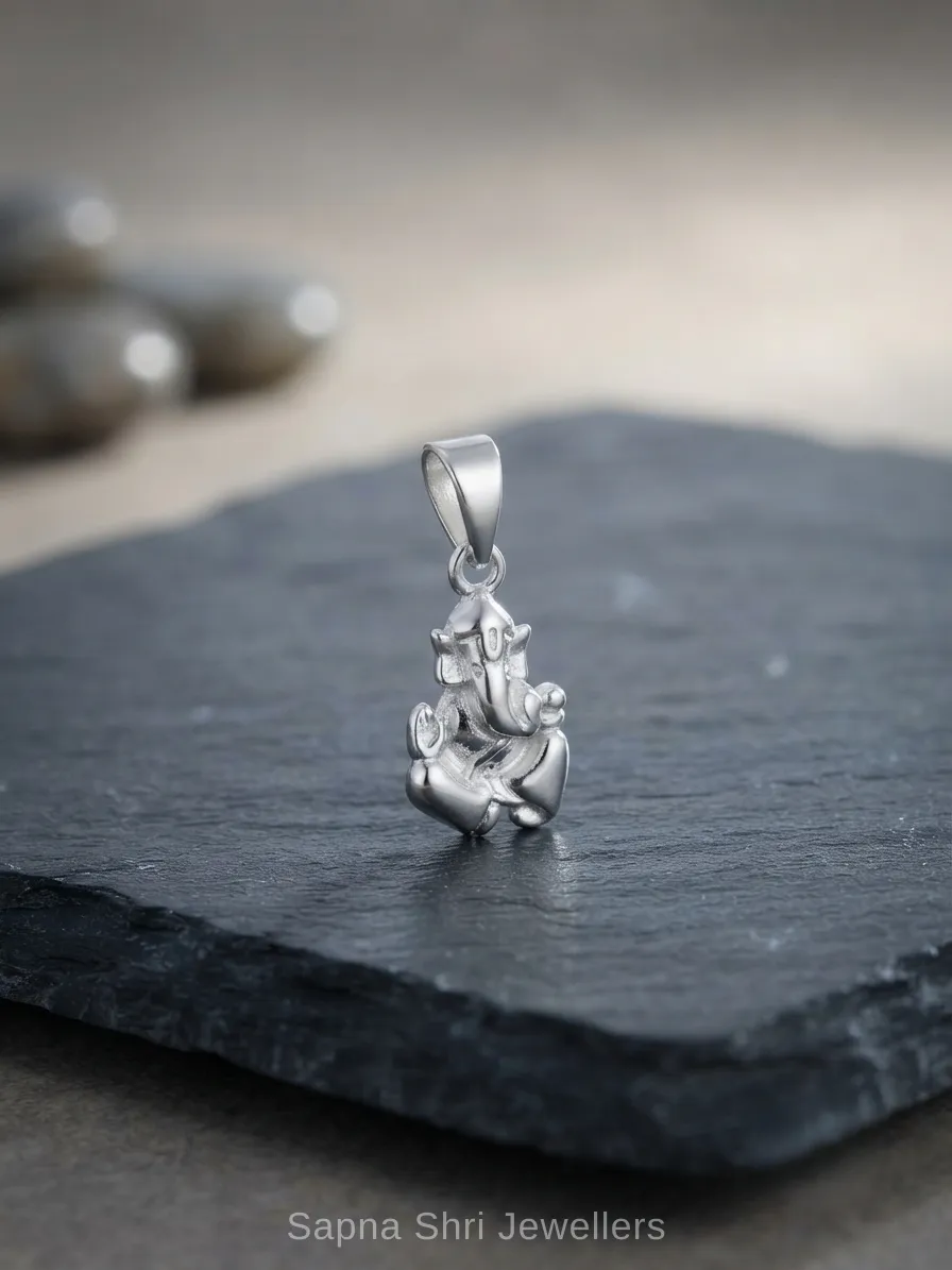 Ganesha Ji Silver Locket thumbnail 2