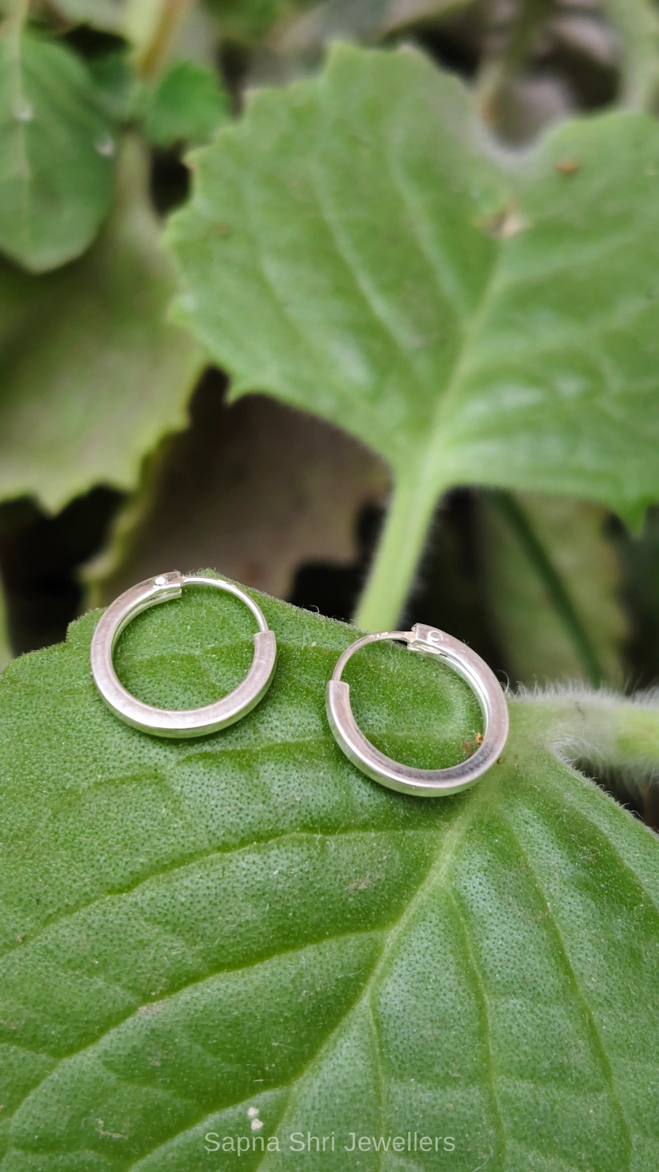 Silver Plain Classic Bali Earrings thumbnail 3