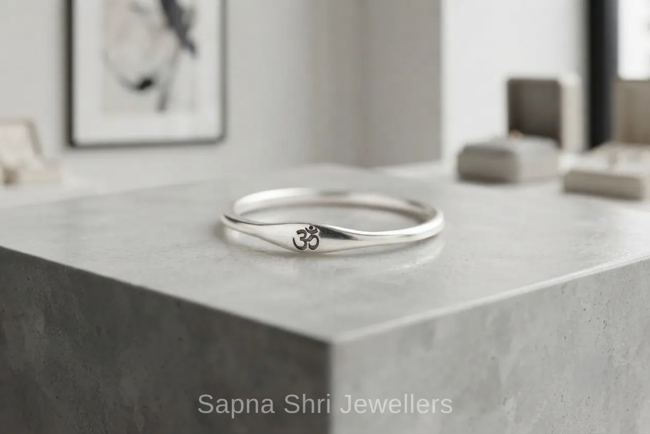 Minimalist Om Signet Ring thumbnail 4