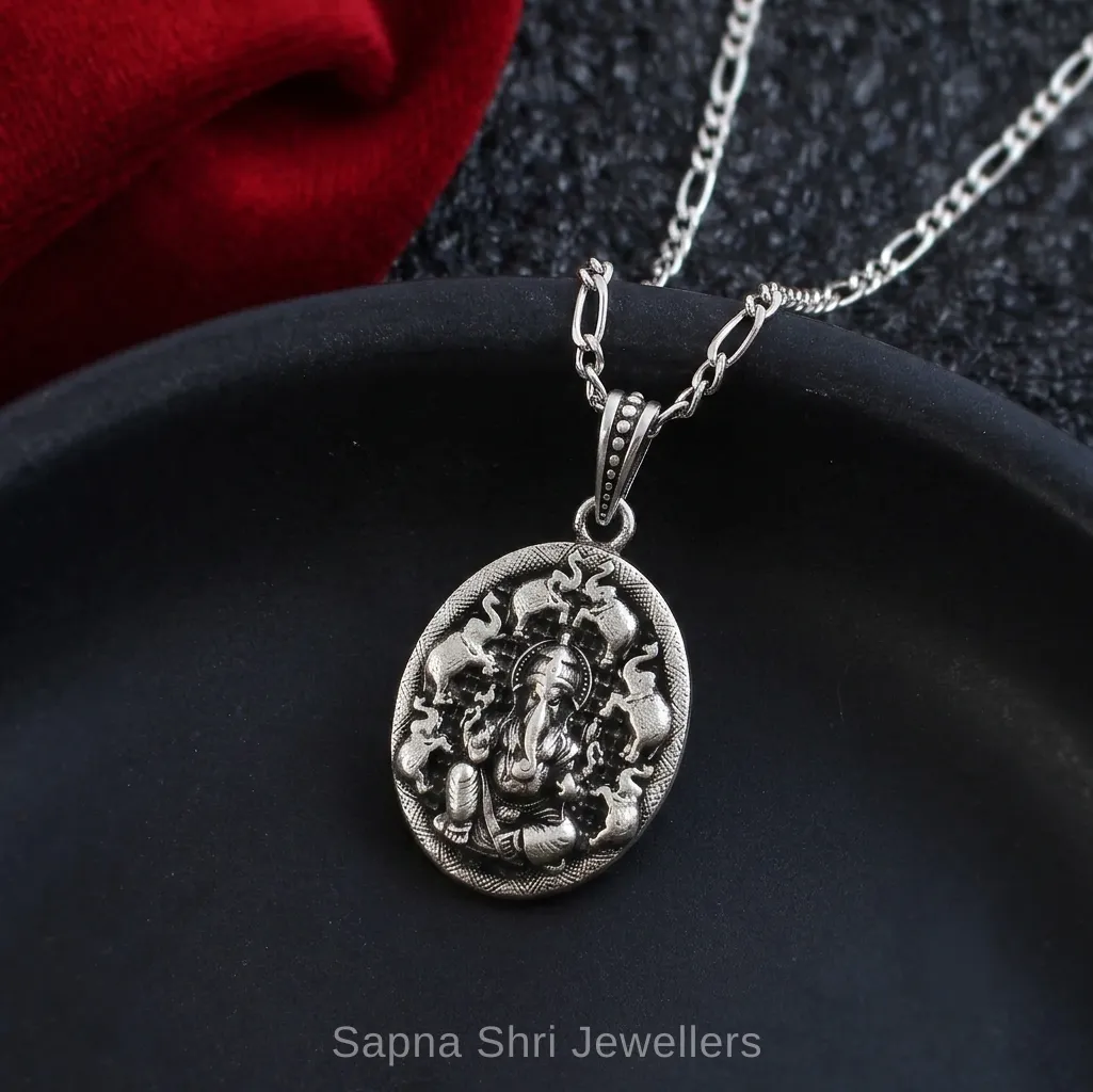 Ganesha Pendant Spiritual Design thumbnail 3
