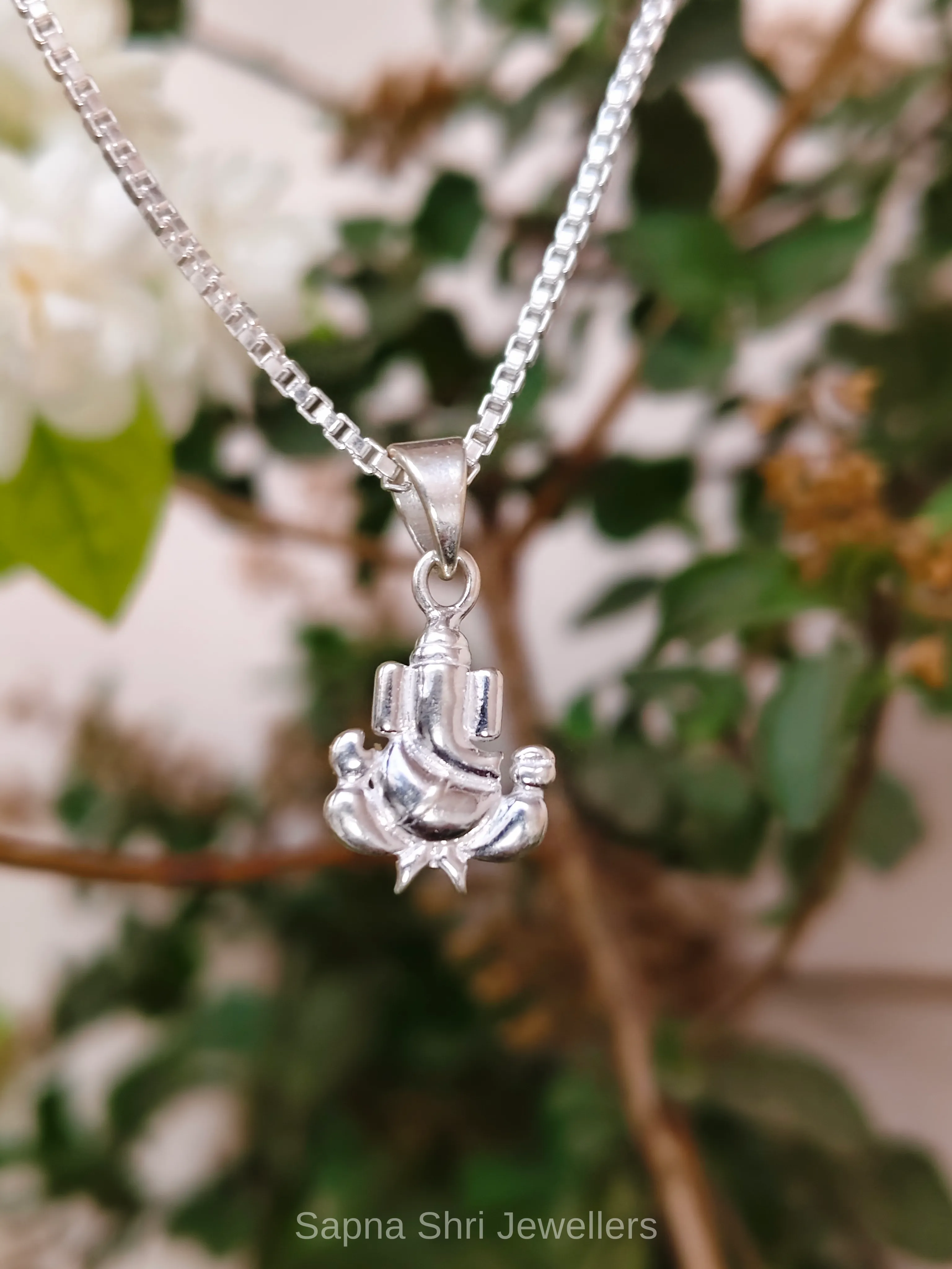 Ganesh Silver Pendant thumbnail 4