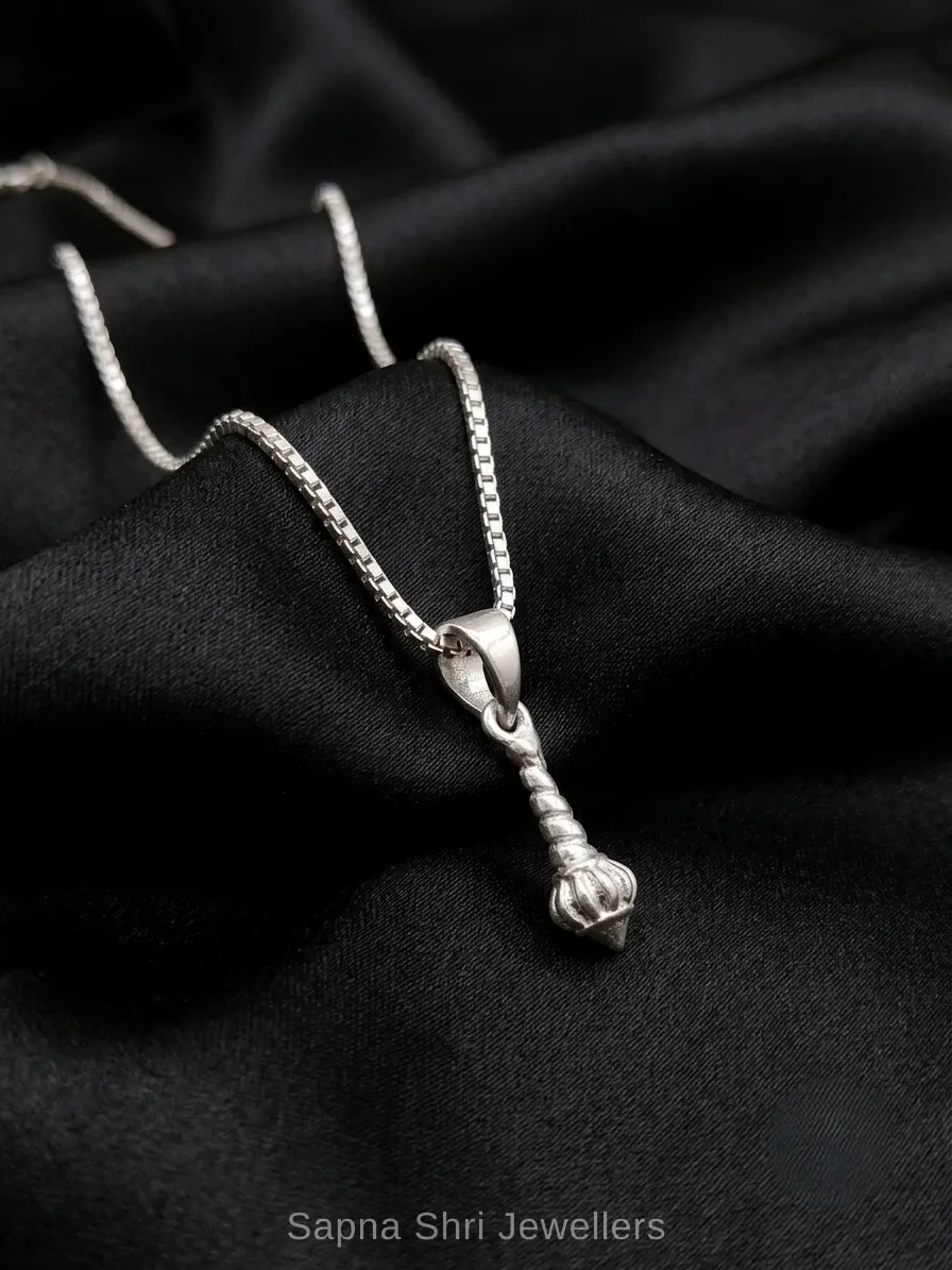 Bajrang Bali Gada Locket thumbnail 2