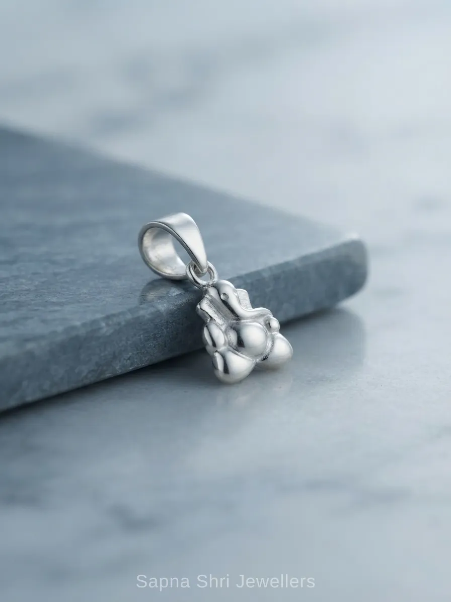 Divine Ganesha Pendant in 925 Silver thumbnail 2