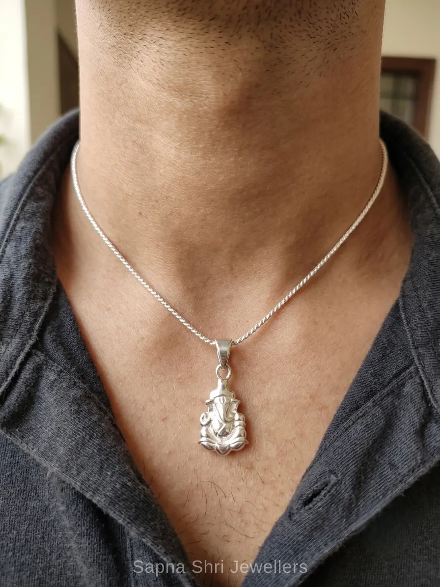 Chandi ka Ganesh ji ka Pendant thumbnail 3