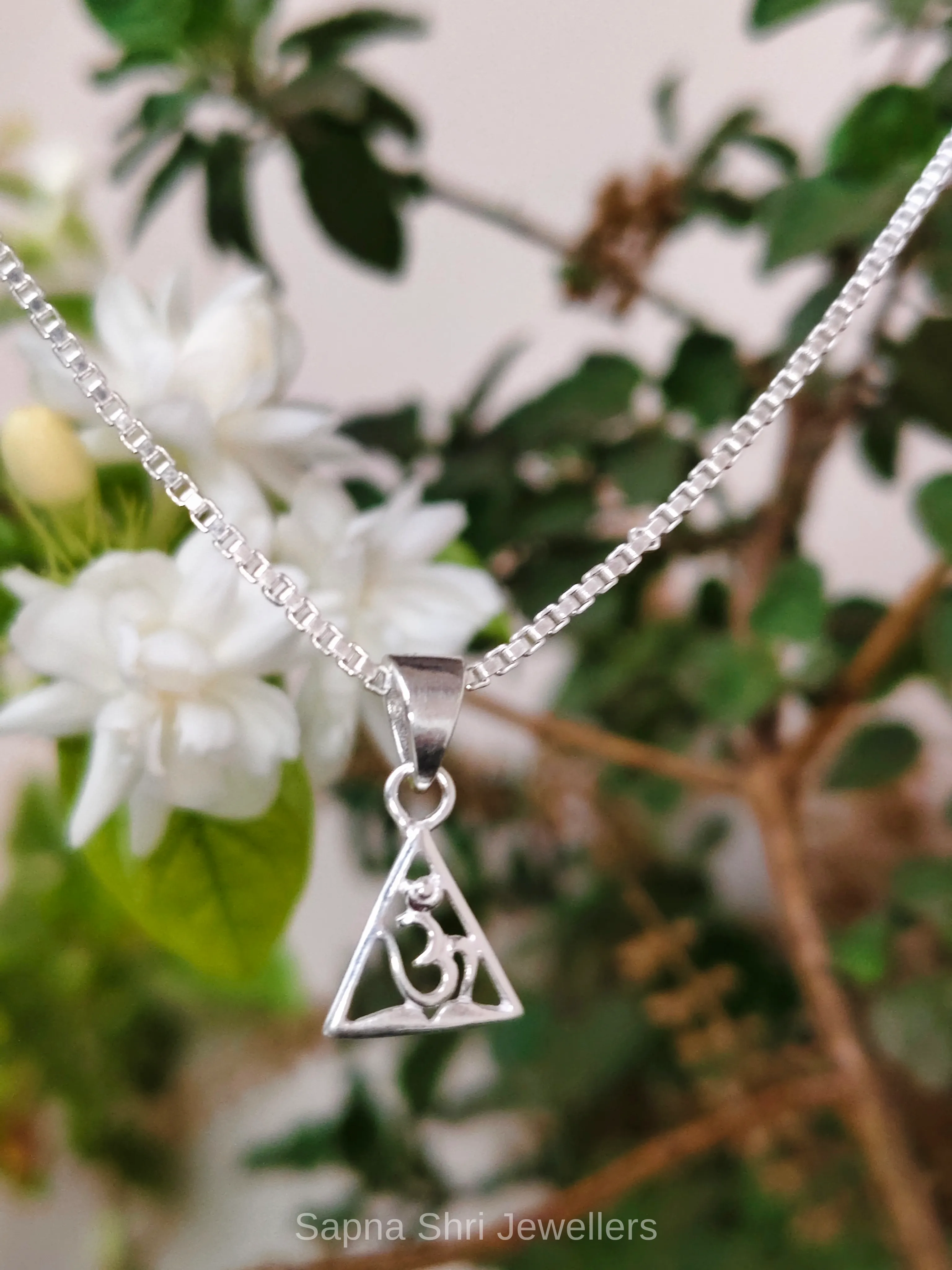 Om Symbol Silver Pendant for Men And Women thumbnail 4