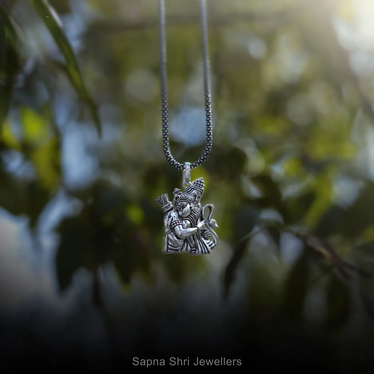 Silver Chain Pandle thumbnail 3