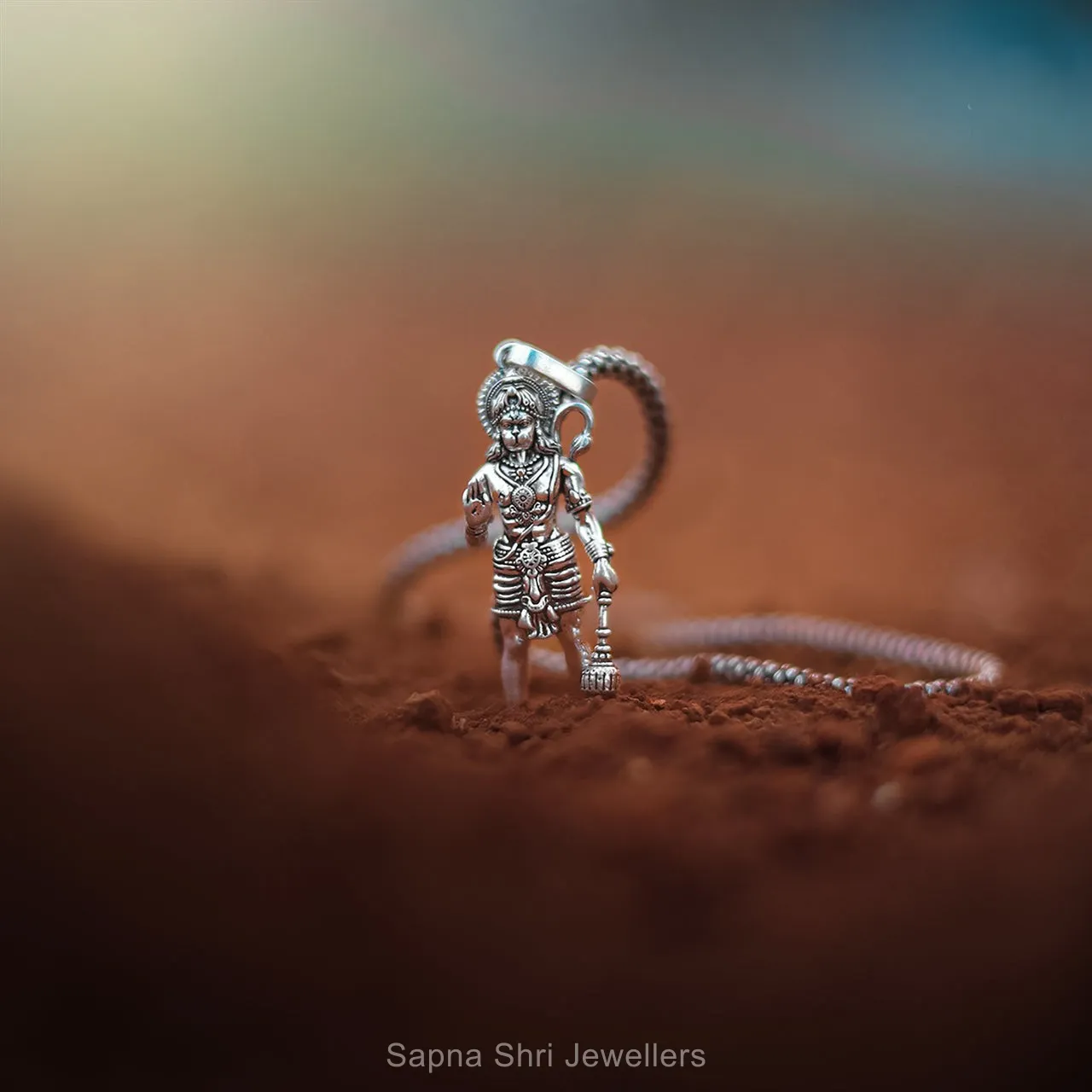 Silver Chain Pandle thumbnail 2