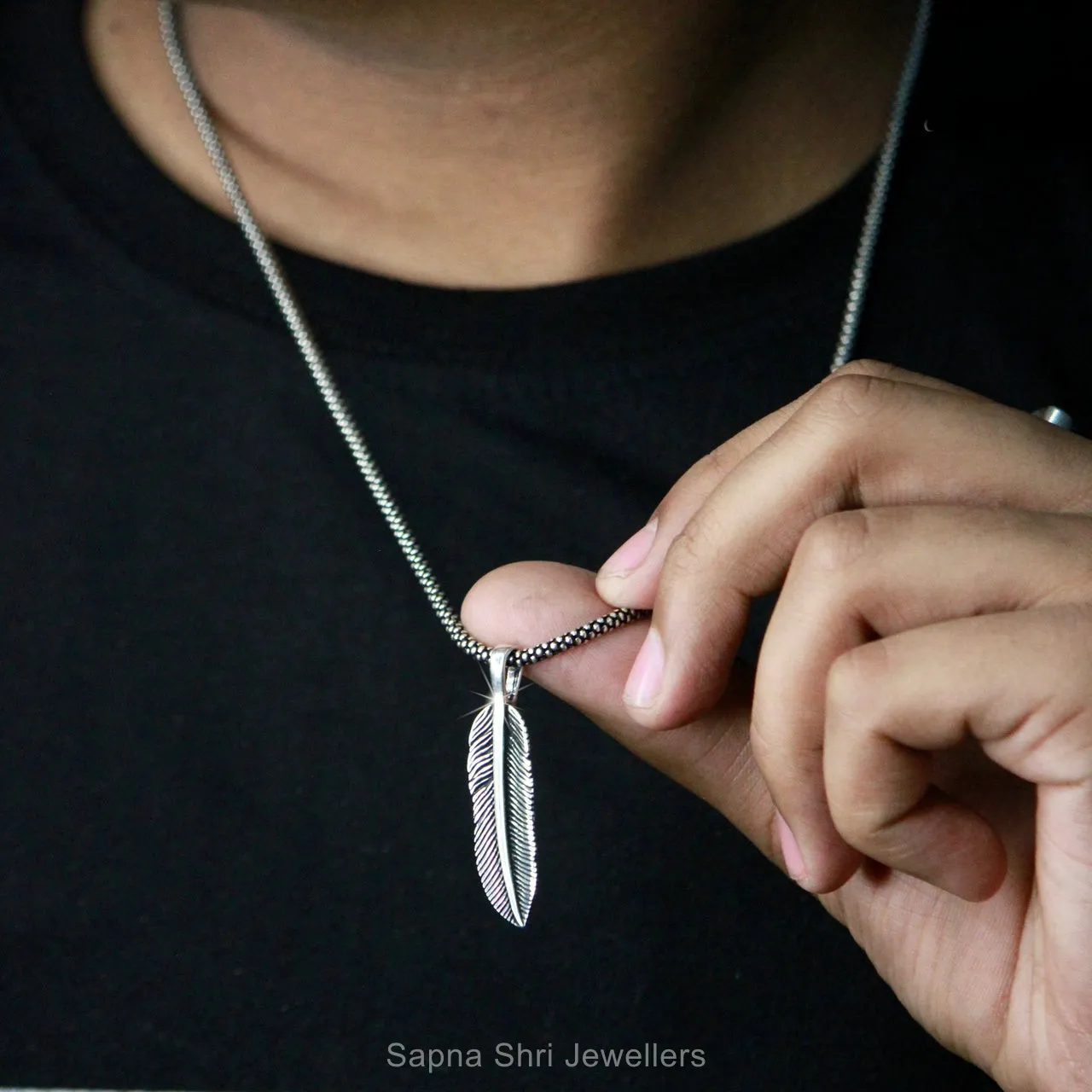 Silver Chain Pandle thumbnail 2