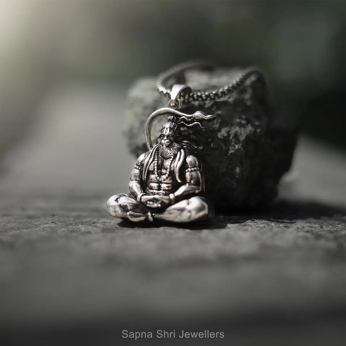 Silver Chain Pandle thumbnail 3