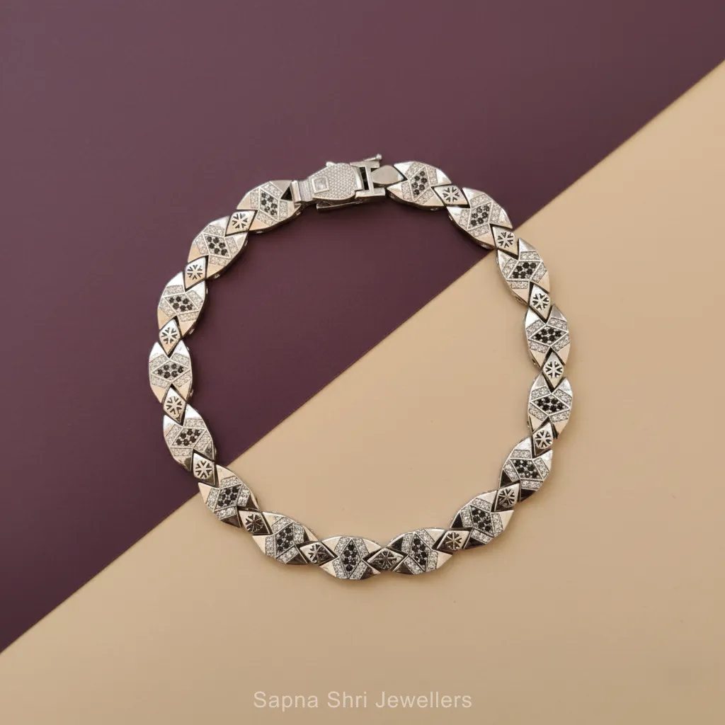 Icy Geometric Diamond Link thumbnail 2