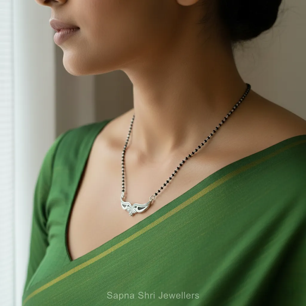 Diamond Wing Serenity Chain thumbnail 4