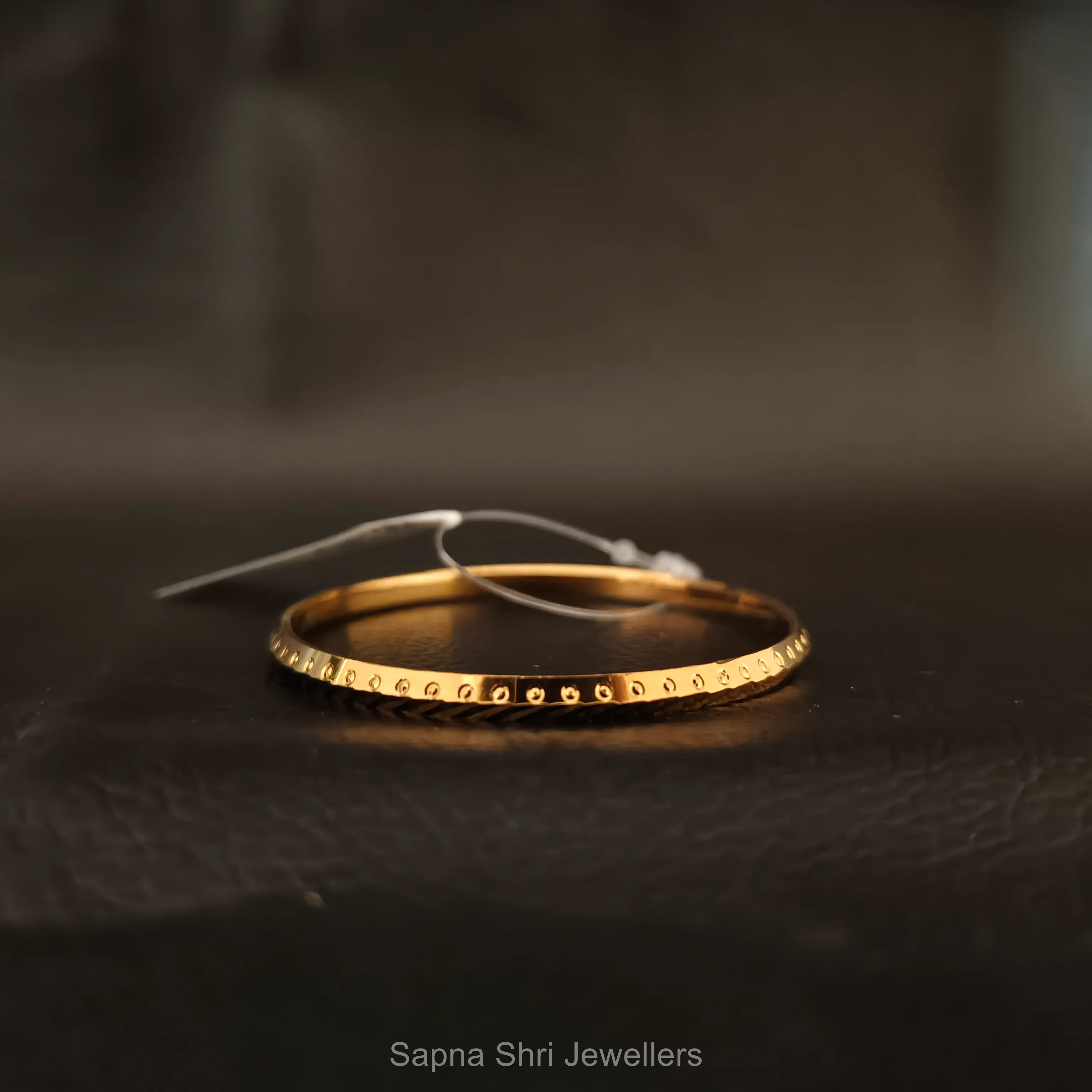 Polished Elegance Gold Kada thumbnail 5