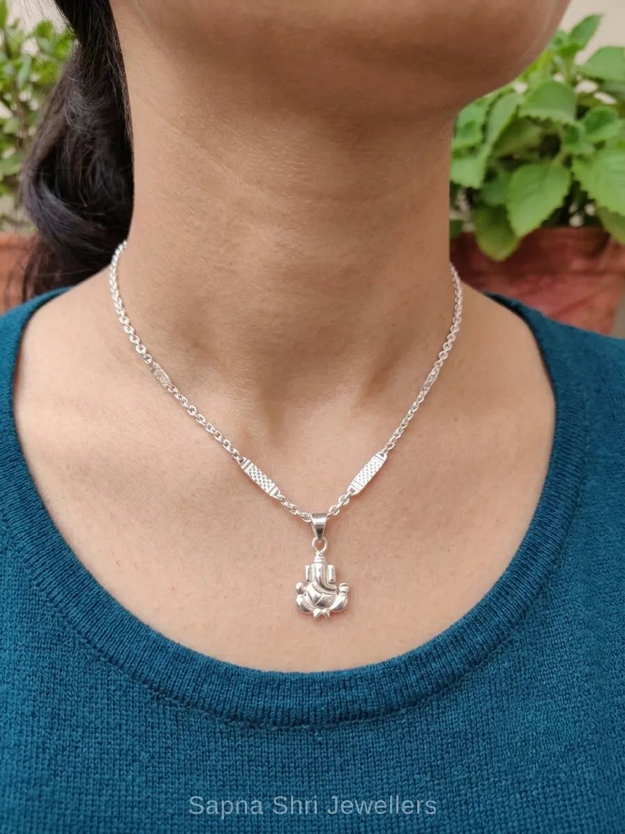 Ganesh Silver Pendant thumbnail 2