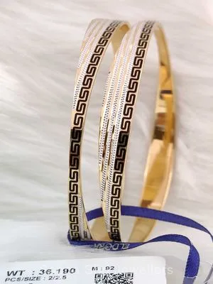 Gold bangles | सोने की चूड़ी