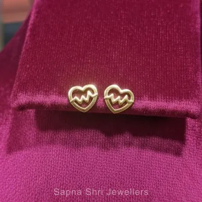 Studs for Girls | सोने के पेंच वाले कांटे