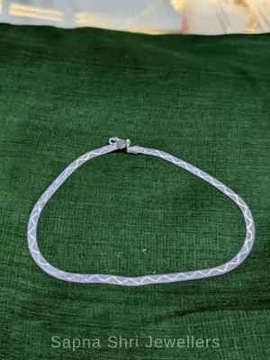 Designer Wavy Silver Payal