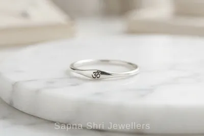 Minimalist Om Signet Ring