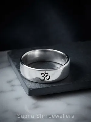 Om Band Ring