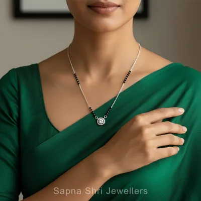 Solitaire Halo Mangalsutra