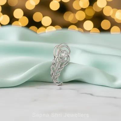 Royal Silver Feather Aura