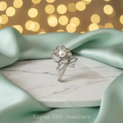 Blooming Pearl Silver Crest